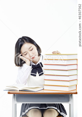 Middle school students, High school students, Students, Education 46307562