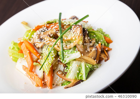 vegetable salad with mushrooms vegetable salad with mushrooms 46310090