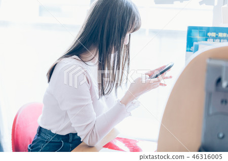 一個學生 46316005