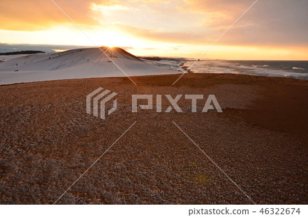 Snow scenery of Tottori sand dunes Snow scenery of Tottori sand dunes 46322674