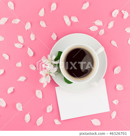 Flat lay of coffee, letter mockup and white petals Flat lay of coffee, letter mockup and white petals 46326701