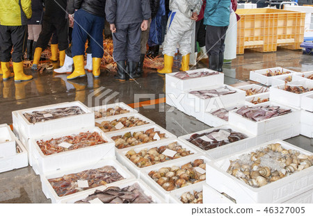 Fish market 46327005