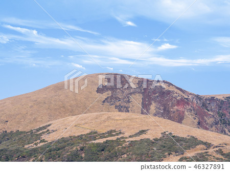 日本 九州 阿蘇 火山 芒草 熊本 aso mountain volcano 日本 九州 阿蘇 火山 芒草 熊本 aso mountain volcano 46327891
