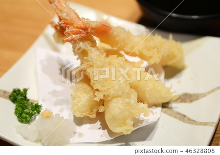 Close up of deep-fried tempura shrimps Close up of deep-fried tempura shrimps 46328808