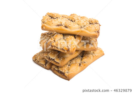 sponge cake with figs isolated 46329879