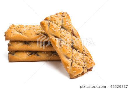 sponge cake with figs isolated 46329887