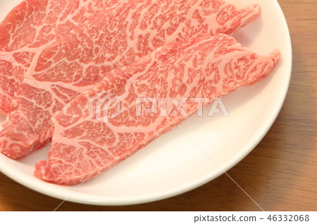 黑毛和牛牛肉大腿肉和烤肉 46332068