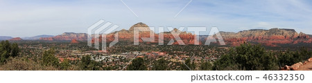 Panoramic view red rock country Sedona, Arizona Panoramic view red rock country Sedona, Arizona 46332350