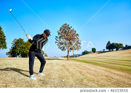 Golf fairway 46333658