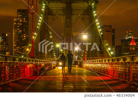 Brooklyn Bridge at night 46334004
