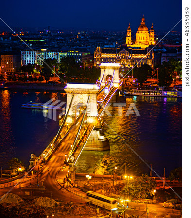 Szechenyi Chain Bridge at night Szechenyi Chain Bridge at night 46335039
