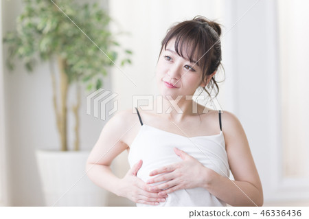 自我檢查,女人 自我檢查,女人 46336436