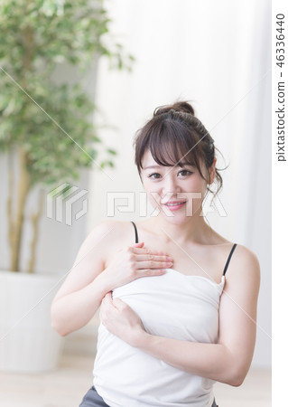 自我檢查，女人 46336440