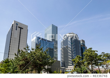 Securities price 46336748