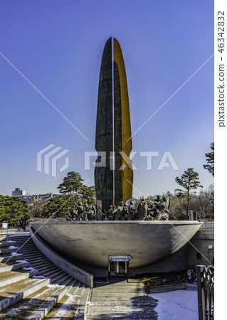 War Memorial 46342832