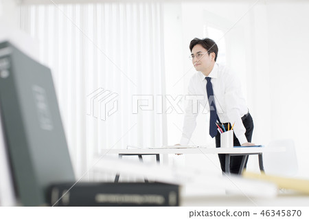 Koreans, Business, Men 46345870