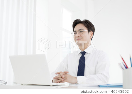 Koreans, Business, Men 46345902