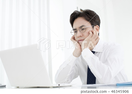 Koreans, Business, Men 46345906