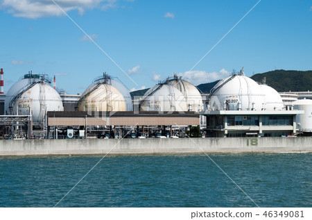 坦克集團的石化複合體 46349081