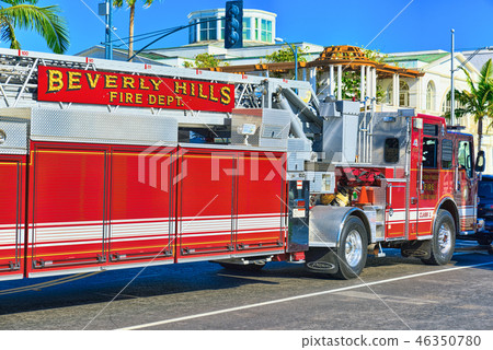 Beverly Hills area and fire trucks, hurry to fire. Beverly Hills area and fire trucks, hurry to fire. 46350780