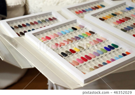 Nail color Nail color 46352029