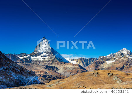 Matterhorn peak mountain, Zermatt, Switzerland Matterhorn peak mountain, Zermatt, Switzerland 46353341