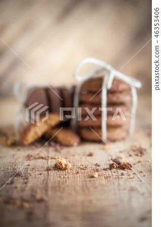 Various shortbread, oat cookies, chocolate chip biscuit. Various shortbread, oat cookies, chocolate chip biscuit. 46353406