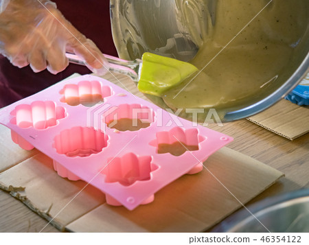 Process of homemade soap 46354122