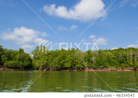 Tropical sea, sky & mountain in summer in Thailand 46354545