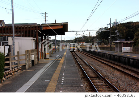 Outbound train departing from Uchibo Line Kuju Station (3) 46358163