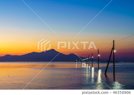 After sunset on Nagabe-Takaido floor [Uto City, Kumamoto Prefecture] 46358906