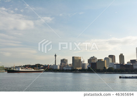 Yokohama  46365694