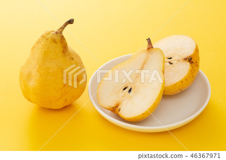 Pear Lureuche 46367971