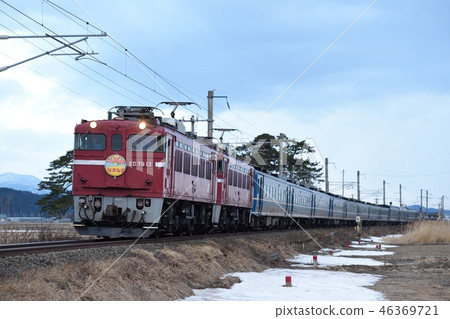 The express line of the ED79 heavy-duty tow running on the Tsugaru Line is complete The express line of the ED79 heavy-duty tow running on the Tsugaru Line is complete 46369721