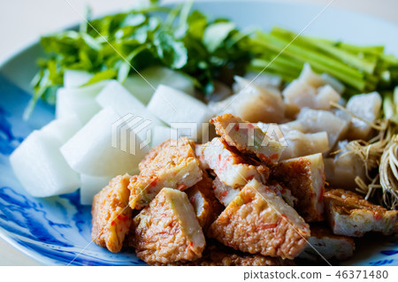 Preparation of boiled food 46371480