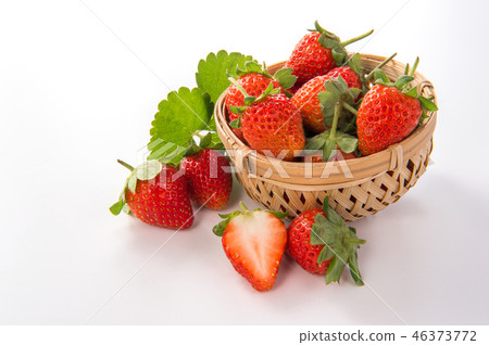 Grass melon water fruit winter heaven winter vine girl strawberry strawberry strawberries 46373772