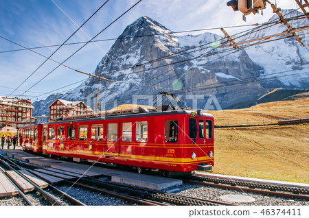 Jungfrau railway train at Kleine Scheidegg station 46374411
