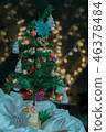 Decorated christmas tree with the bokeh background 46378484