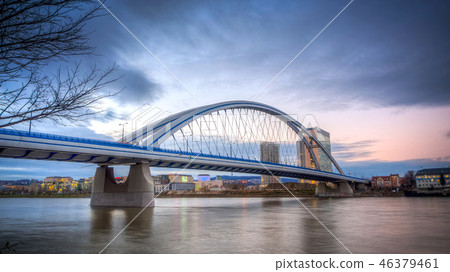 Apollo bridge in Bratislava, Slovakia with sunset 46379461
