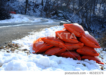 line of vision 46385374