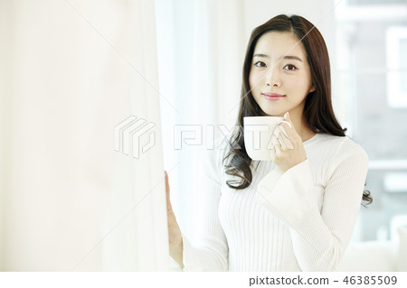 Young woman Young woman 46385509