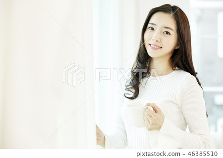 Young woman Young woman 46385510
