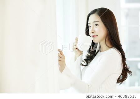 Young woman Young woman 46385513