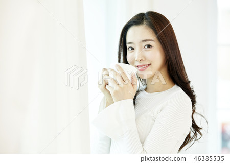 Young woman Young woman 46385535