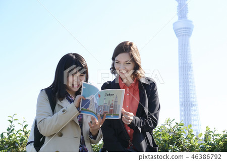 Foreigners and Tokyo sightseeing Sky Tree Foreigners and Tokyo sightseeing Sky Tree 46386792