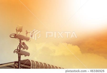 Antennas of mobile cellular systems with hot spot 46386926