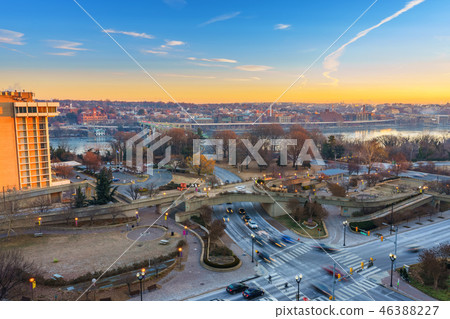 View on Key bridge and potomac river in Washington DC at winter morning 46388227