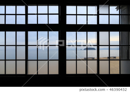 Twenty-four eyes pupil movie village, classroom window 46390432