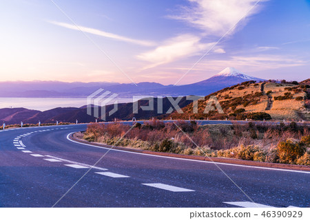 (Shizuoka Prefecture) Mt. Fuji seen from Tatsuma mountain plateau 46390929