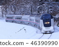 在E3 Komachi Akita Shinkansen穿過Lake Tazawa-Akatsuki的雪原 46390990